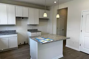 333 Honeysuckle St, South Bloomfield, OH 43103 - Photo 26