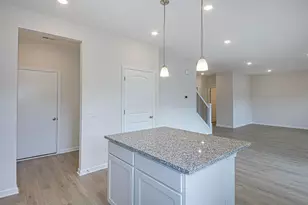 333 Honeysuckle St, South Bloomfield, OH 43103 - Photo 4