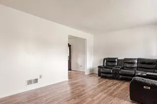 424 Jonell Ln, Reynoldsburg, OH 43068 - Photo 4