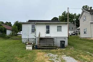 1368 Charles St, Logan, OH 43138 - Photo 2