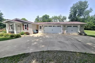 83 East St, Saint Louisville, OH 43071 - Photo 2