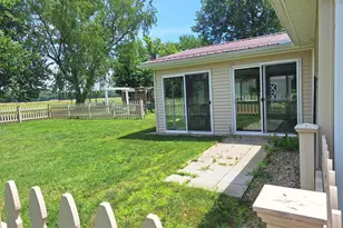 83 East St, Saint Louisville, OH 43071 - Photo 6