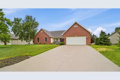 656 Gardenview Circle, Lima, OH 45801 - Photo 2