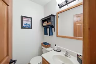 656 Gardenview Cir, Lima, OH 45801 - Photo 18