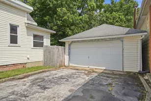 240 E Main St, West Jefferson, OH 43162 - Photo 58