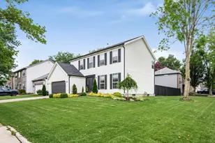 2550 Breathstone Dr, Powell, OH 43065 - Photo 4