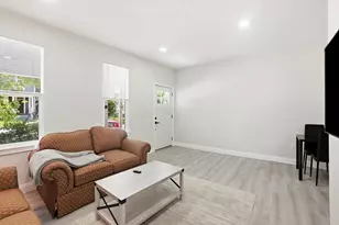 516 Miller Ave, Columbus, OH 43205 - Photo 6
