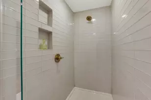 50 W Broad St, Columbus, OH 43215 - Photo 38