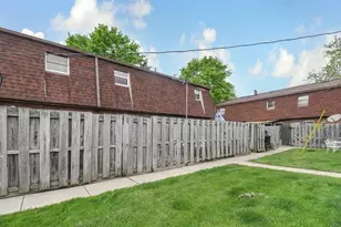 5690 Beechcroft Rd, Columbus, OH 43229 - Photo 20
