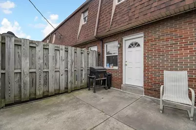 5690 Beechcroft Road #B, Columbus, OH 43229 - Photo 16