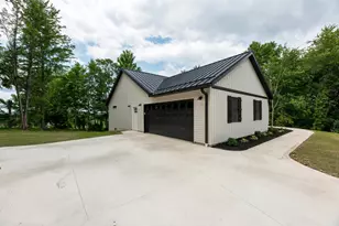 931 Country Club Dr, Howard, OH 43028 - Photo 44