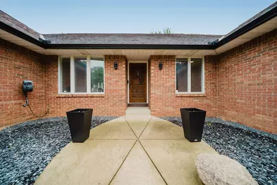1711 Sioux Court, Grove City, OH 43123 - Photo 4