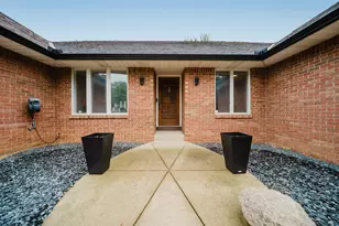 1711 Sioux Ct, Grove City, OH 43123 - Photo 4