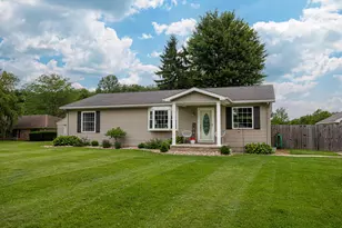 1849 Whetstone St, Bucyrus, OH 44820 - Photo 2