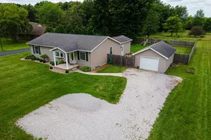 1849 Whetstone St, Bucyrus, OH 44820 - Photo 4