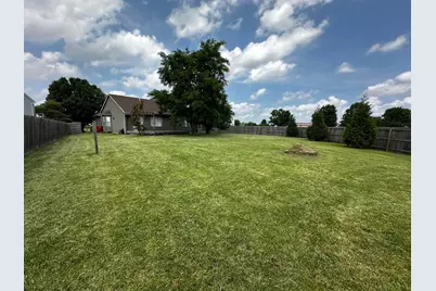 1059 Somerset Court, London, OH 43140 - Photo 10