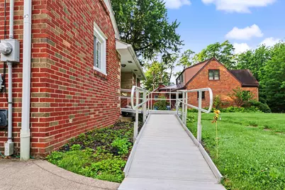 211 Oakwood Drive, Mansfield, OH 44906 - Photo 2