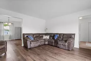 2386 Parkview Dr, Grove City, OH 43123 - Photo 14