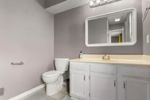 2386 Parkview Dr, Grove City, OH 43123 - Photo 22