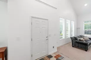 1089 Bluffway Dr, Columbus, OH 43235 - Photo 6
