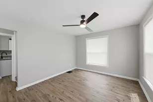 2246 W Mound St, Columbus, OH 43223 - Photo 8