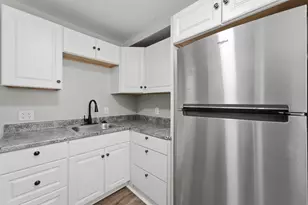 2246 W Mound St, Columbus, OH 43223 - Photo 2