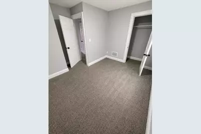 930 E 15th, Columbus, OH 43211 - Photo 6