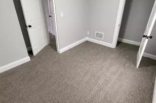 930 E 15th, Columbus, OH 43211 - Photo 6