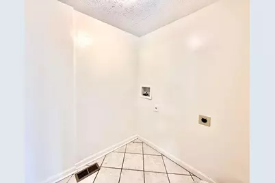 916 Lateglow Court, Newark, OH 43055 - Photo 14