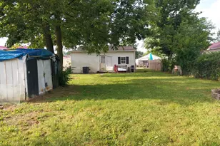 1037 Mirabeau St, Greenfield, OH 45123 - Photo 2