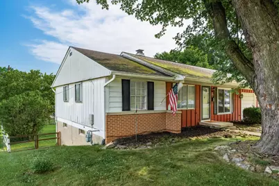 1959 Shoshone Drive, Lancaster, OH 43130 - Photo 2