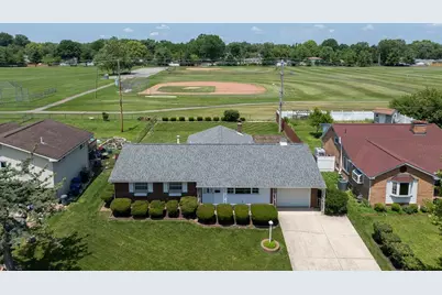 1406 Fahlander Drive N, Columbus, OH 43229 - Photo 2