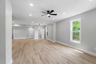 216 E 1st St, London, OH 43140 - Photo 4
