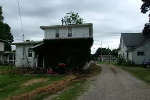 403 N Main St, Utica, OH 43080 - Photo 2