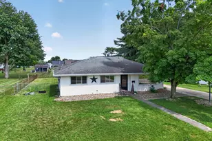 72 E George St, Richwood, OH 43344 - Photo 1