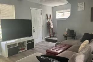 833 S Eureka Ave, Columbus, OH 43204 - Photo 2