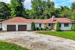 924 White Rd, Grove City, OH 43123 - Photo 2
