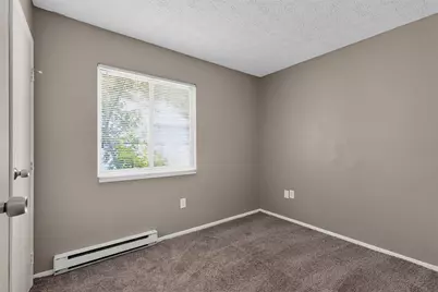1633 E Gates Street, Columbus, OH 43206 - Photo 16