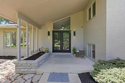 4499 Summit Ridge Drive, Upper Arlington, OH 43220 - Photo 2