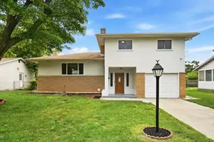 5320 Hazelwood Rd, Columbus, OH 43229 - Photo 1