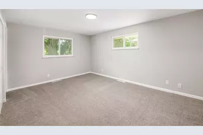 1344 Yorktown Road, Columbus, OH 43232 - Photo 20
