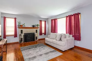 221 W Parkwood Ave, Springfield, OH 45506 - Photo 6
