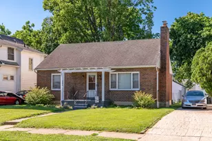 221 W Parkwood Ave, Springfield, OH 45506 - Photo 2