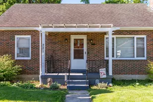 221 W Parkwood Ave, Springfield, OH 45506 - Photo 4