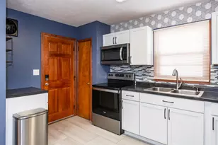 221 W Parkwood Ave, Springfield, OH 45506 - Photo 12