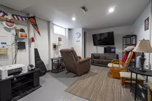 859 Carolyn Ave, Columbus, OH 43224 - Photo 20