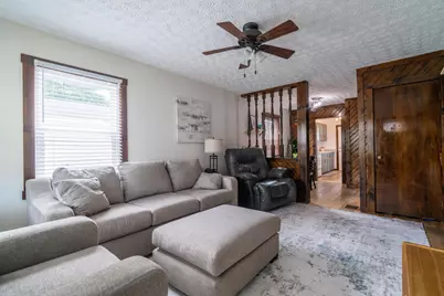 859 Carolyn Avenue, Columbus, OH 43224 - Photo 6