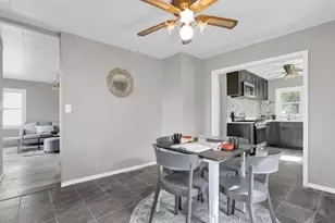 2223 Delavan Dr, Columbus, OH 43219 - Photo 12