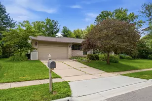 4667 Wendler Blvd, Columbus, OH 43230 - Photo 2