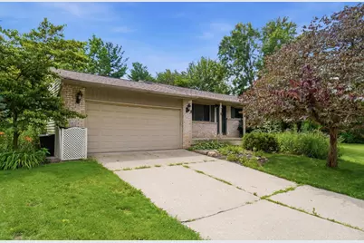 4667 Wendler Boulevard, Columbus, OH 43230 - Photo 4
